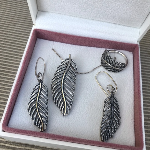 Pandora Feather Jewelry Set Necklace Earrings and Size 7 Ring - Picture 4 of 10